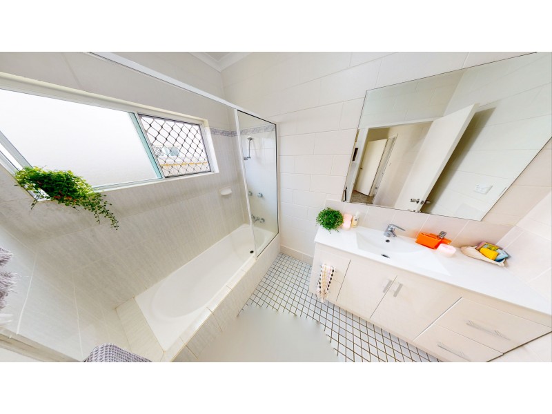 10 Carpenter Close, Edmonton QLD 4869