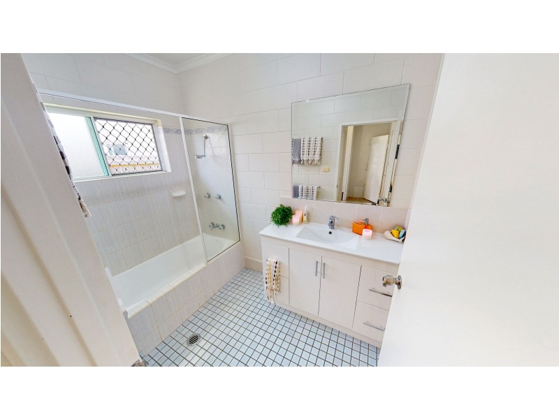 10 Carpenter Close, Edmonton QLD 4869