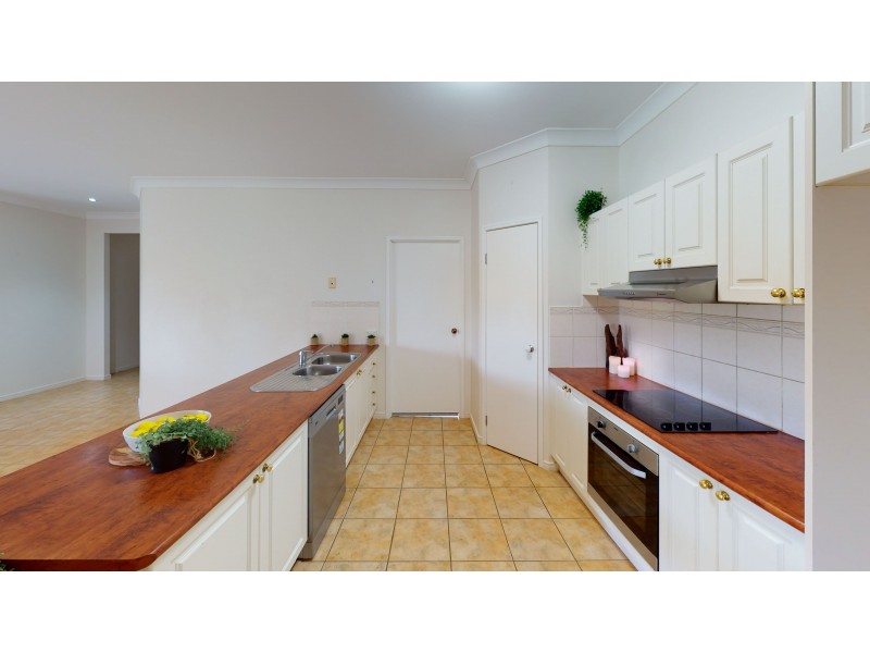 2 Kulgun Street, Caravonica QLD 4878