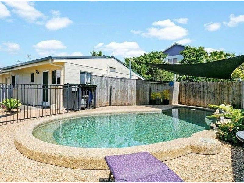 4/36-38 Old Smithfield Road, Freshwater QLD 4870