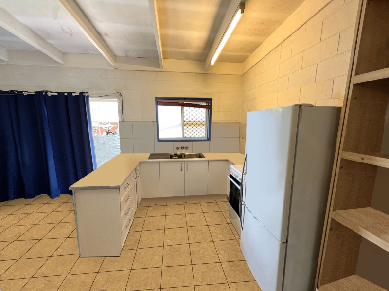 1/8 Sandown Close, Woree QLD 4868