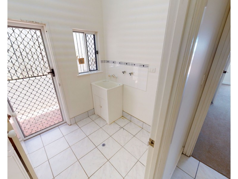 49 Summer Hill Drive, Mooroobool QLD 4870