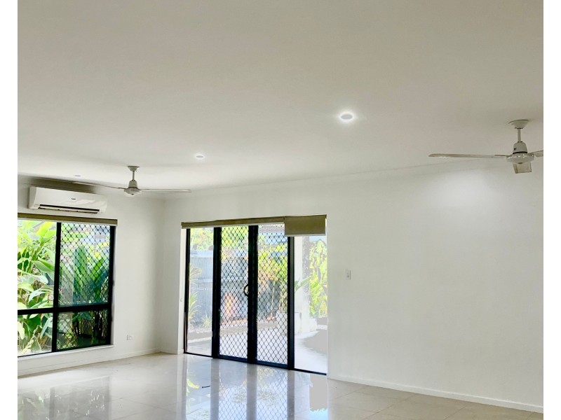 12 Starcke Trail, Smithfield QLD 4878