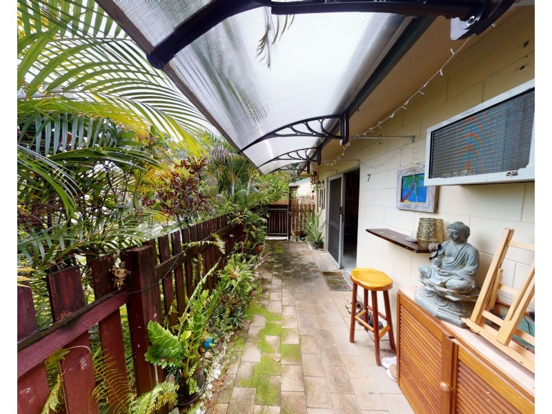 7/30 Girralong Street, Woree QLD 4868