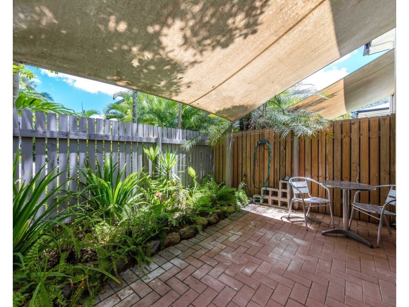 6/65-69 Cedar Rd, Palm Cove QLD 4879