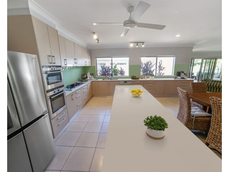 73 Koppen Terrace, Mooroobool QLD 4870