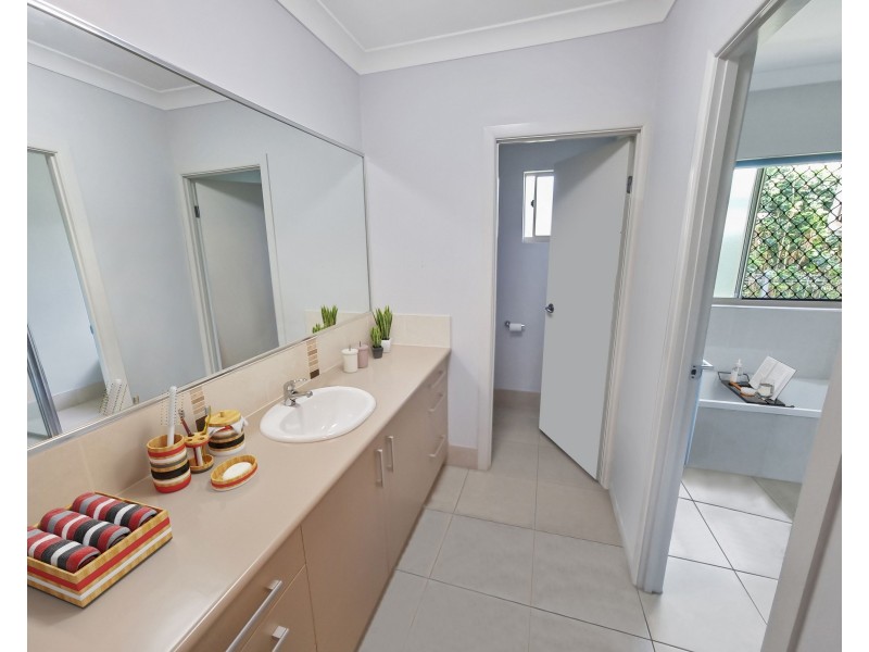 73 Koppen Terrace, Mooroobool QLD 4870