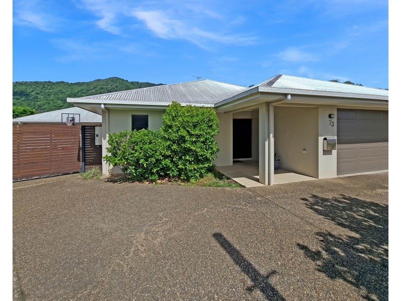 73 Koppen Terrace, Mooroobool QLD 4870