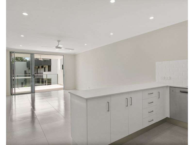 7/6-10 Wattle Street, Yorkeys Knob QLD 4878
