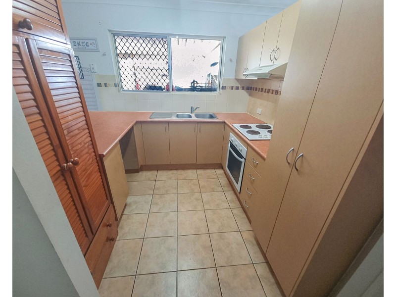 9 Sunrise Street, White Rock QLD 4868