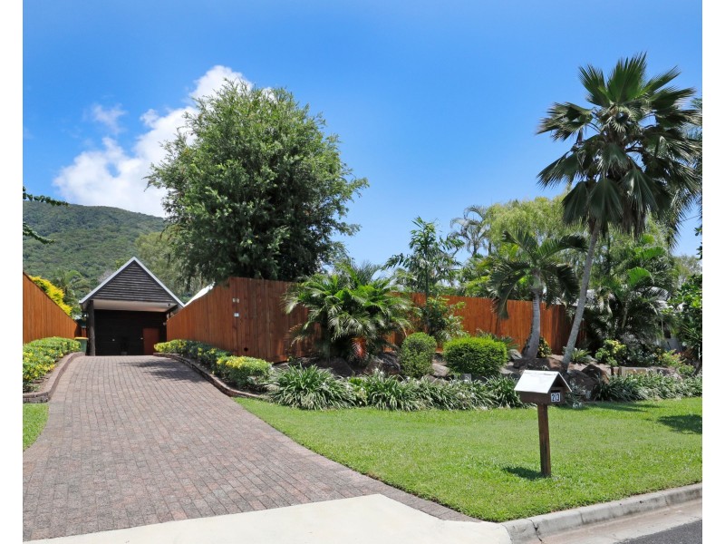 23 Thais Street, Palm Cove QLD 4879
