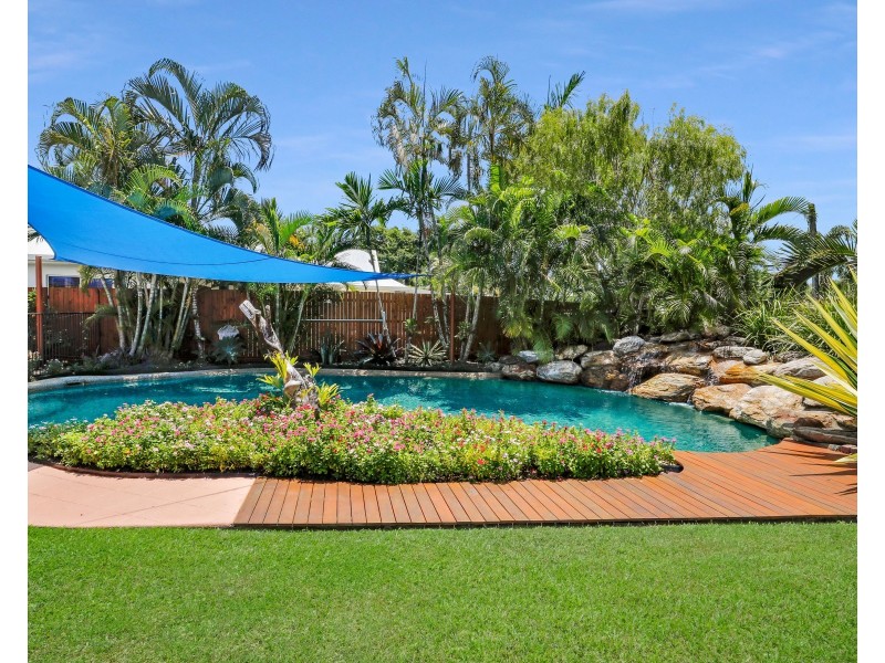 23 Thais Street, Palm Cove QLD 4879