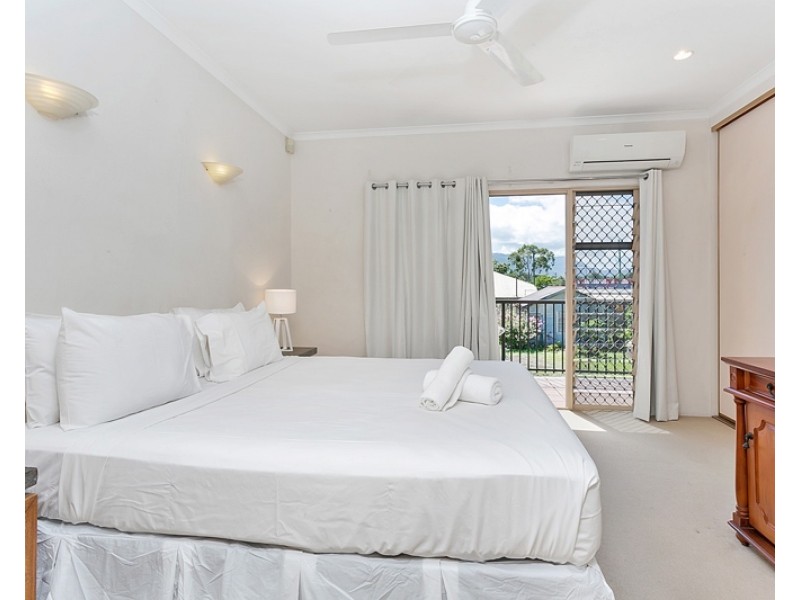 4/10 Hill Street, Manunda QLD 4870