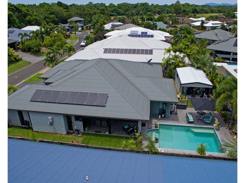 11 Greenvale Close, Smithfield QLD 4878