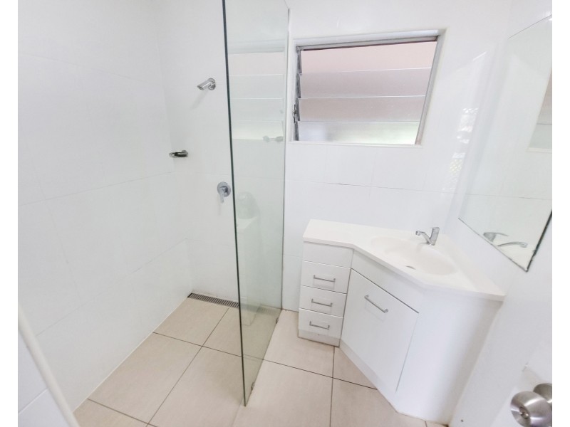 28 Alma Close, Woree QLD 4868