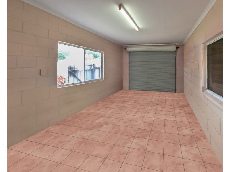15 Bee Close, Bentley Park QLD 4869