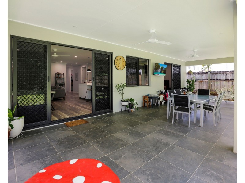 18 Sandwich Street, Kamerunga QLD 4870
