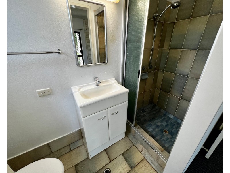 1/49-5 Digger Street, Cairns North QLD 4870