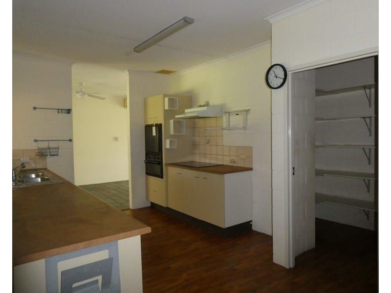 24 Brooks Street, Whitfield QLD 4870