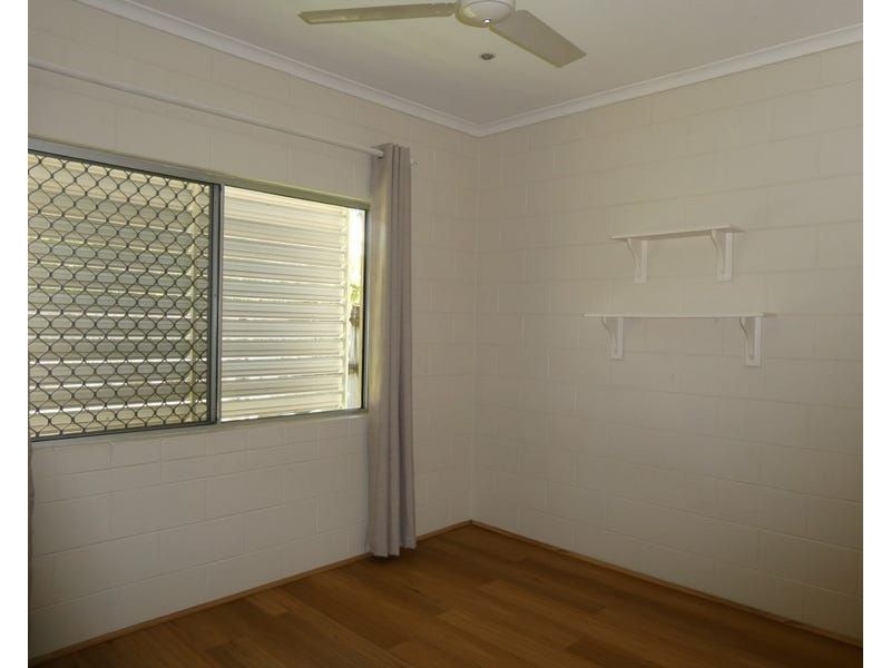 24 Brooks Street, Whitfield QLD 4870