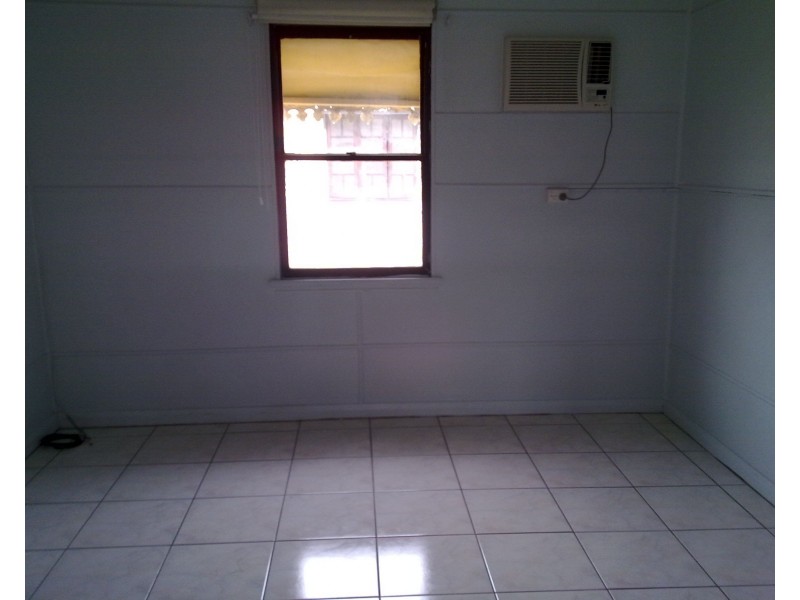 10-12 Lumley Street, Parramatta Park QLD 4870