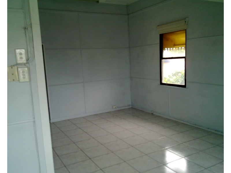 10-12 Lumley Street, Parramatta Park QLD 4870