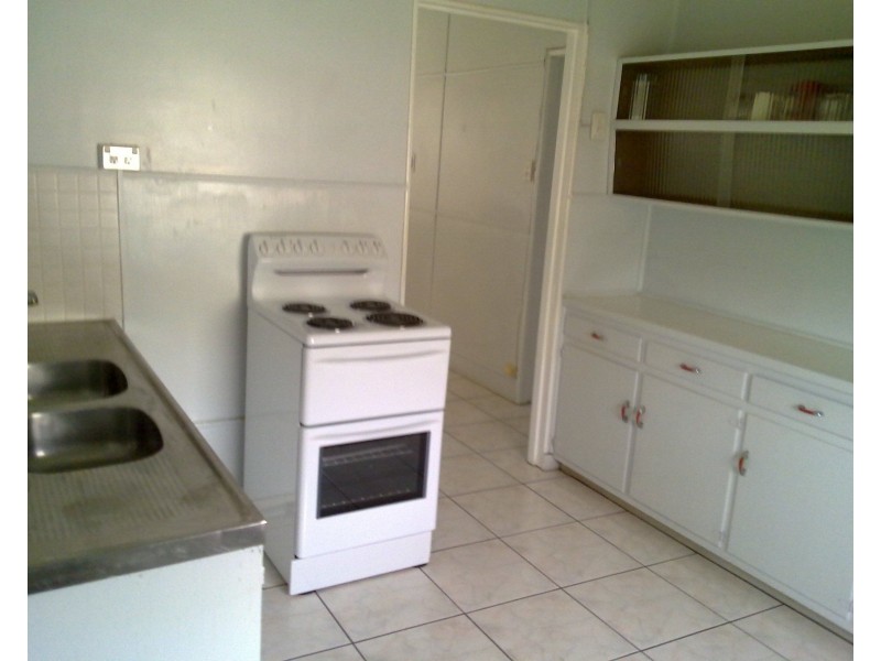 10-12 Lumley Street, Parramatta Park QLD 4870