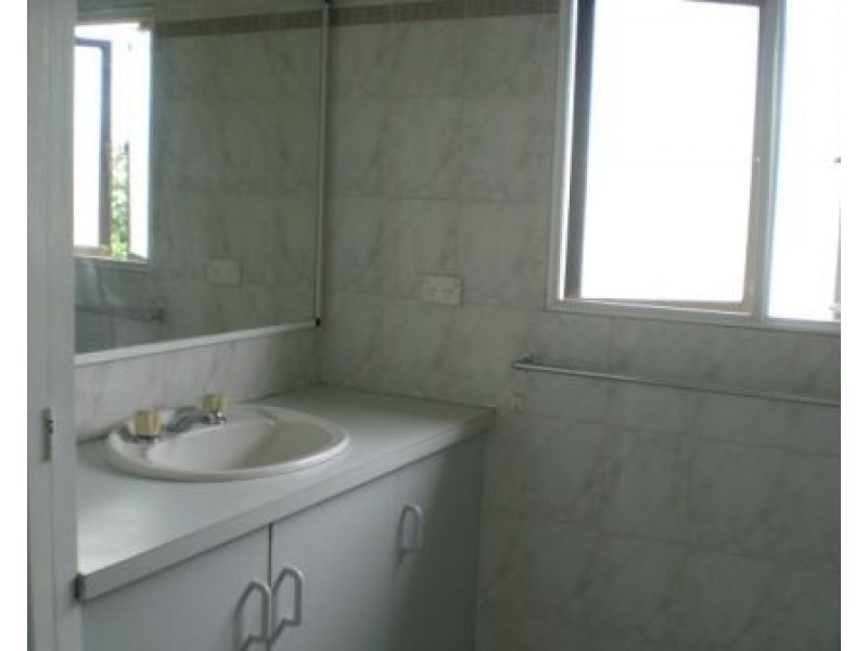 10-12 Lumley Street, Parramatta Park QLD 4870