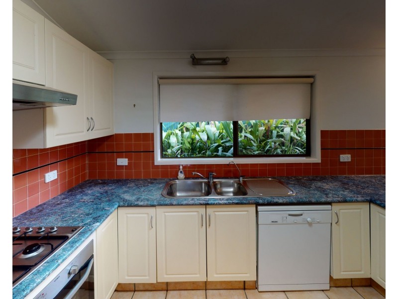 2 Bena Street, Smithfield QLD 4878