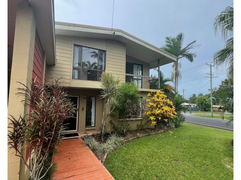 2 Bena Street, Smithfield QLD 4878