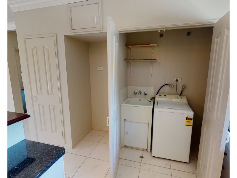 2/9 Varese Street, Woree QLD 4868