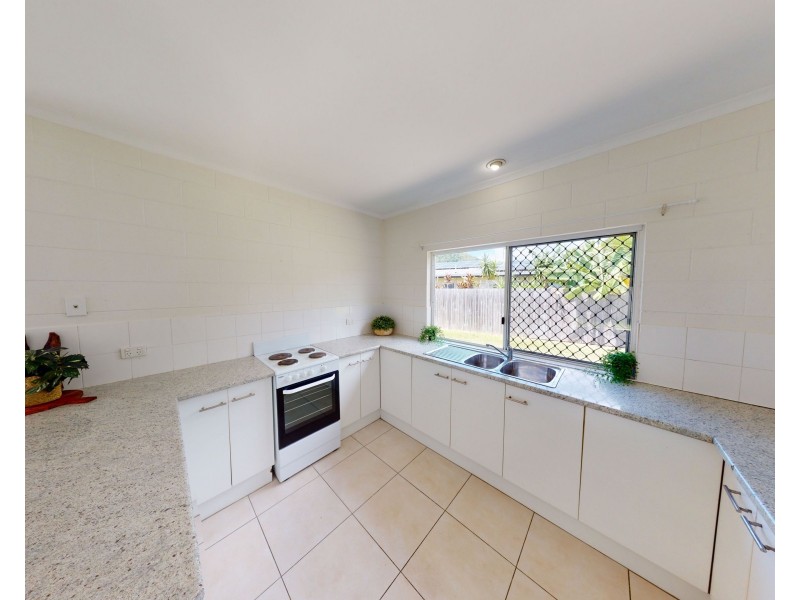 13 Limpet Close, Trinity Beach QLD 4879