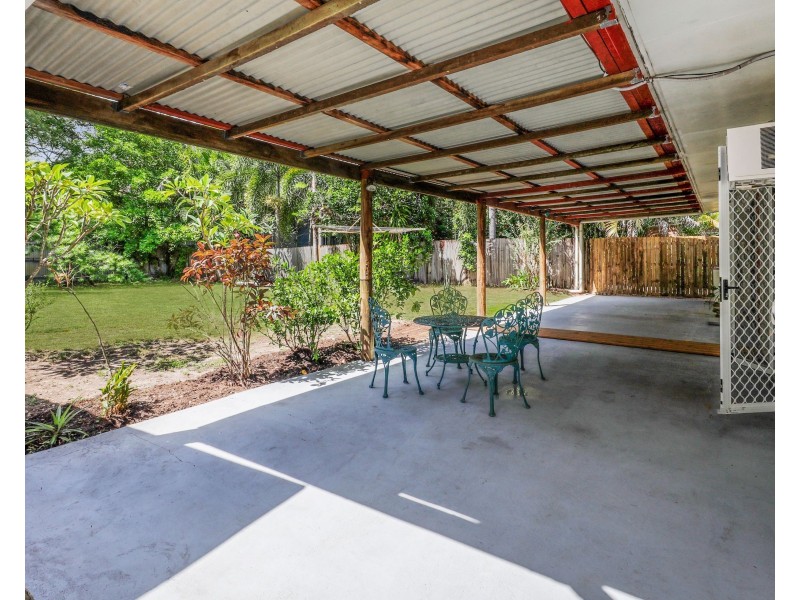 54 Waite Street, Machans Beach QLD 4878