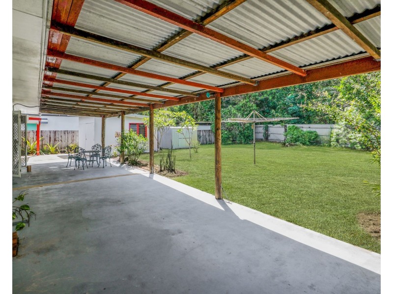 54 Waite Street, Machans Beach QLD 4878