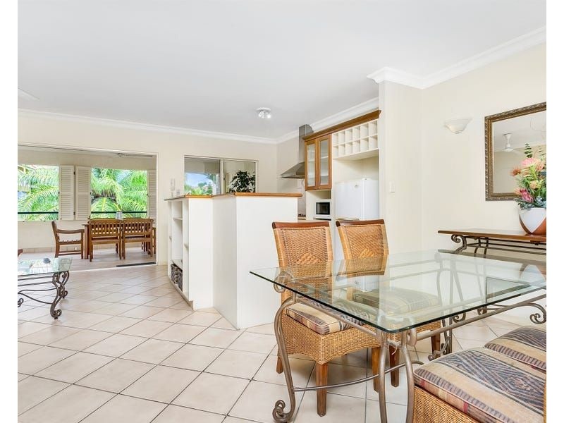 519/2-10 Greenslopes Street, Cairns North QLD 4870