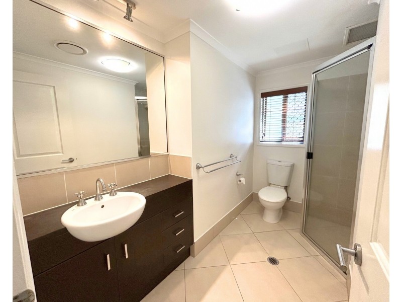 6/14-16 Macilwraith Street, Manoora QLD 4870