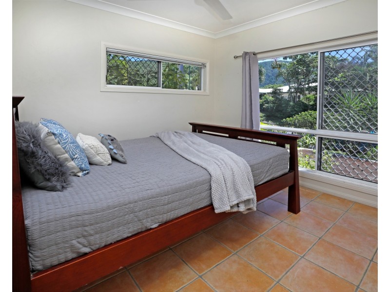 13 Bramble Street, Clifton Beach QLD 4879