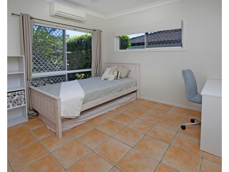 13 Bramble Street, Clifton Beach QLD 4879
