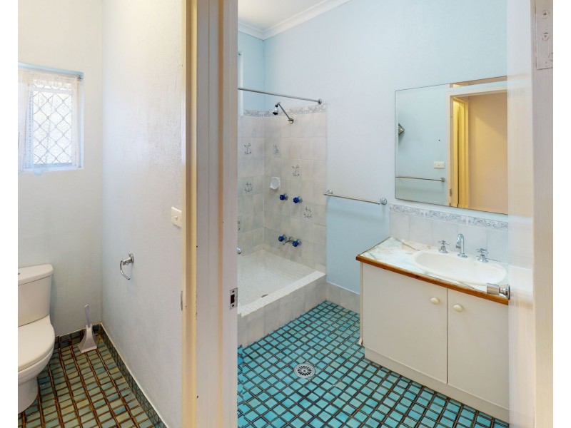15 Garland Close, Kanimbla QLD 4870