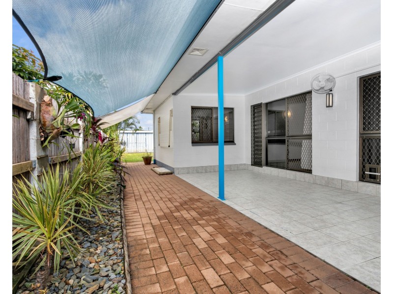 29 Wattle Street, Yorkeys Knob QLD 4878