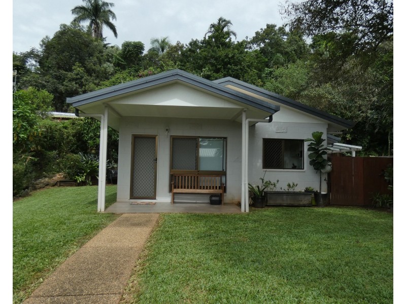 2/7 Academy Close, White Rock QLD 4868