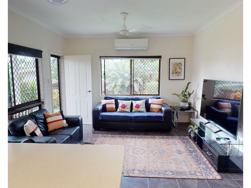 2/7 Academy Close, White Rock QLD 4868