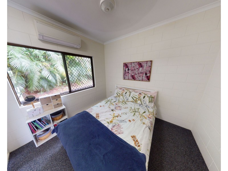 2/7 Academy Close, White Rock QLD 4868