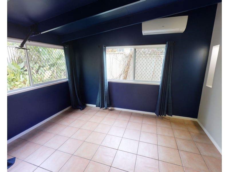 11 Shannon Drive, Woree QLD 4868