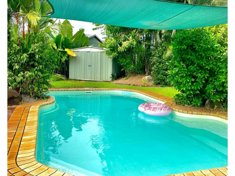 11 Shannon Drive, Woree QLD 4868