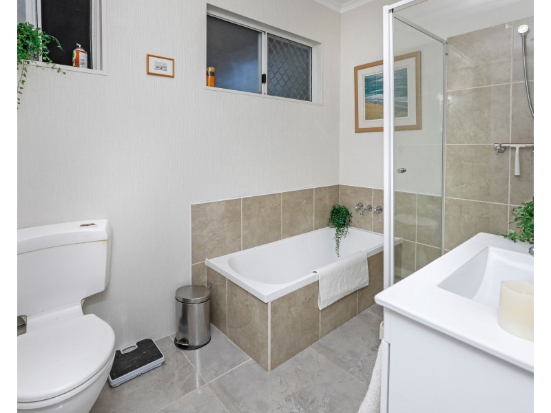 2 Linden Street, Clifton Beach QLD 4879