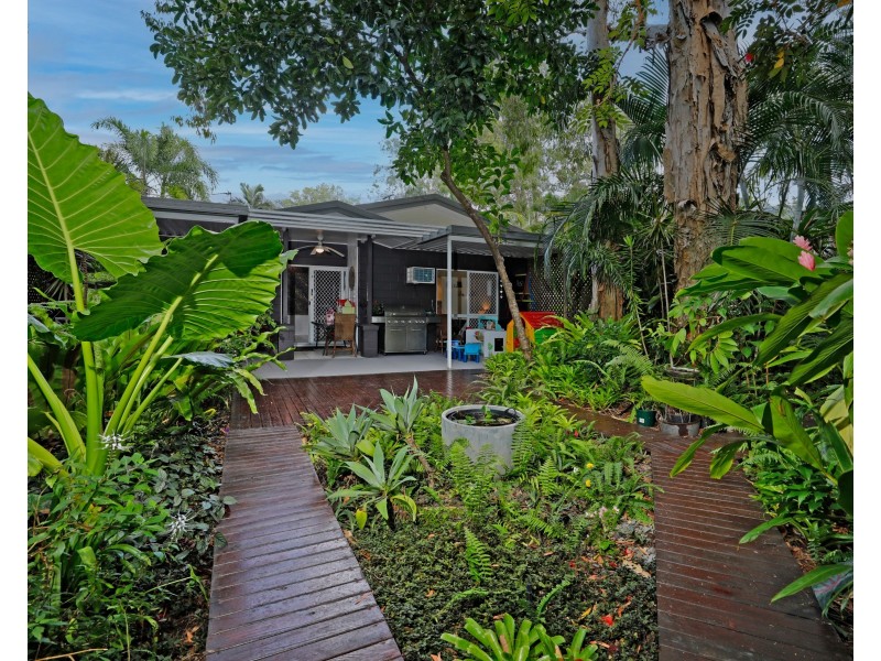 2 Linden Street, Clifton Beach QLD 4879