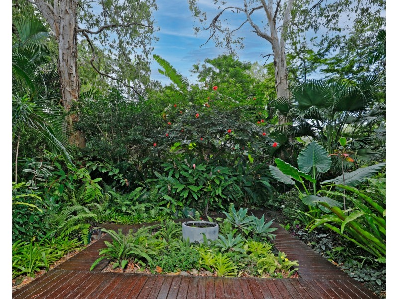2 Linden Street, Clifton Beach QLD 4879