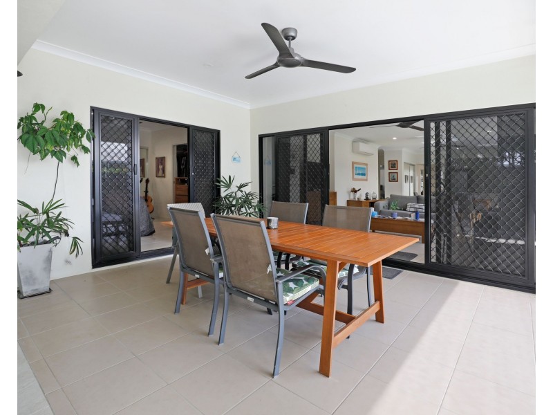 25 Torbay Street, Kewarra Beach QLD 4879