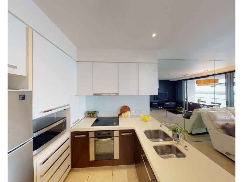 13/1 Marlin Parade, Cairns City QLD 4870